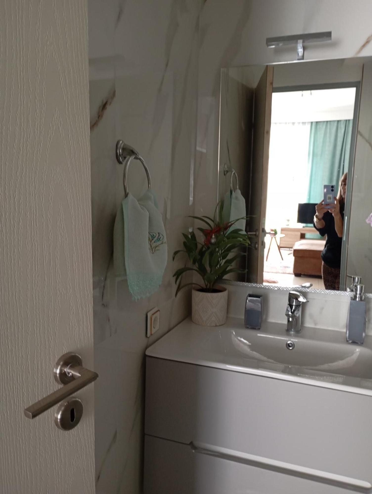 Hospitable Appartment In The Central Park, كسانثي المظهر الخارجي الصورة